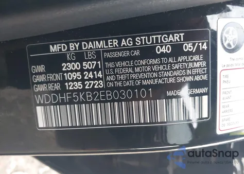 2014 Mercedes-Benz E 350 z USA, uszkodzony, nr VIN WDDHF5KB2EB030101